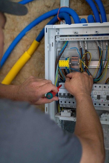 VOe-electroval-installations-electriques
