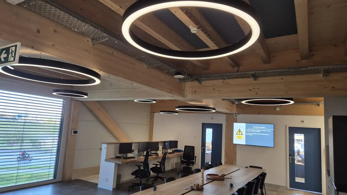 Centre d'ambulances CSU-NVB à Yverdon-les-Bains - Electricité & Domotique - VOé gasser