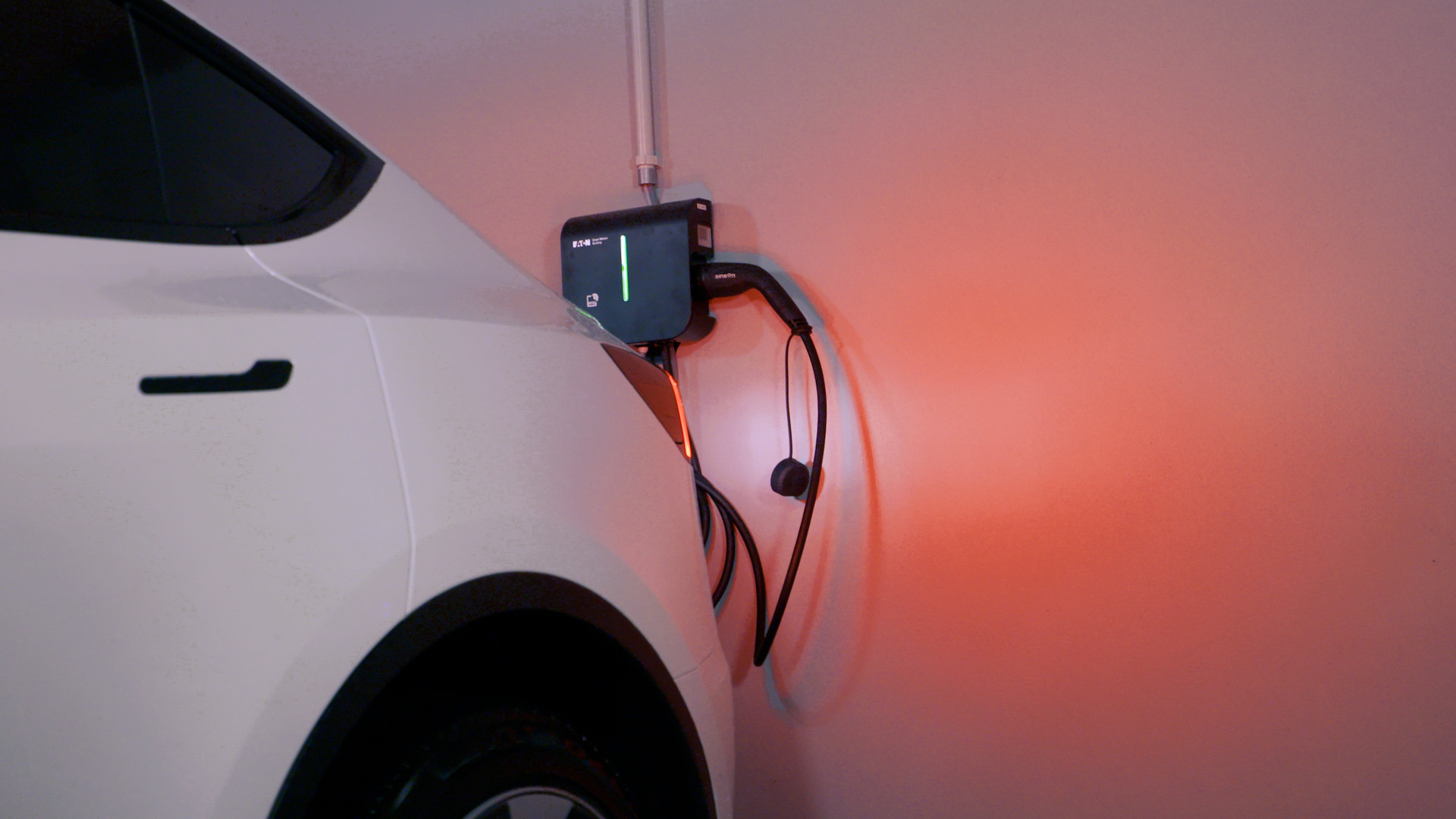 Borne de recharge parking immeuble